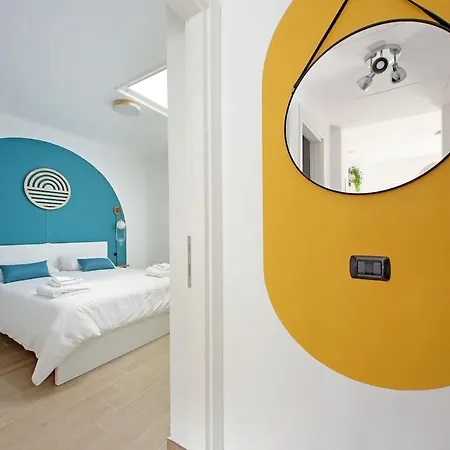 아파트 The Color House *