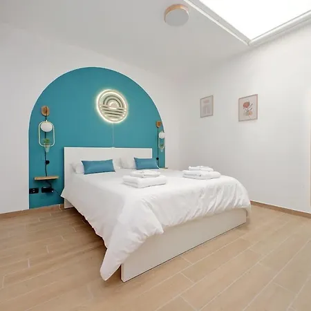 Apartment The Color House